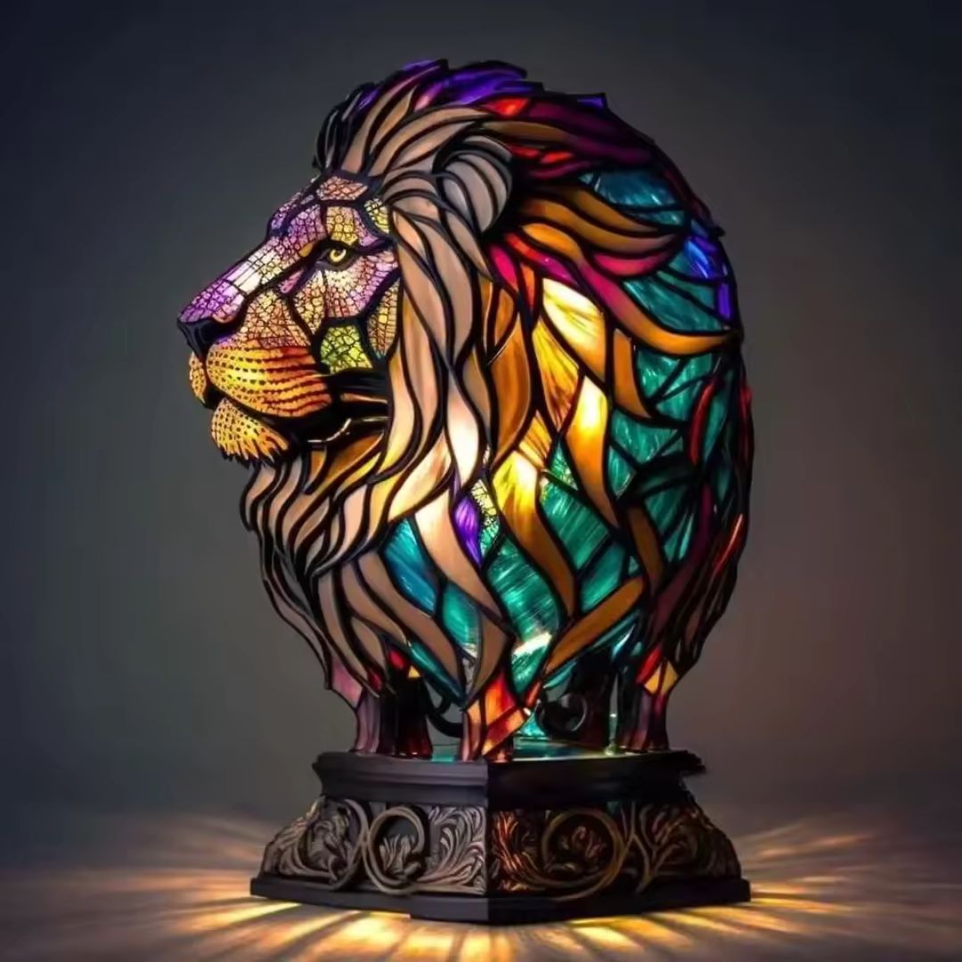 Illuminated lion lamp